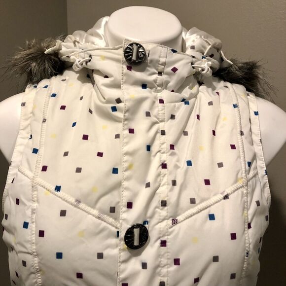 Burton Dryride Puffer Vest Small Cream Hooded Faux Fur Trim Zip Snap Pockets - Picture 2 of 12